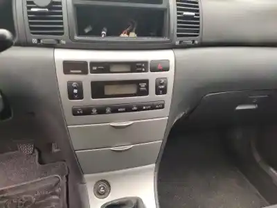 Scrapping Vehicle toyota corolla (e12) 2.0 d-4d sol berlina of the year 2006 powered 1cdftv