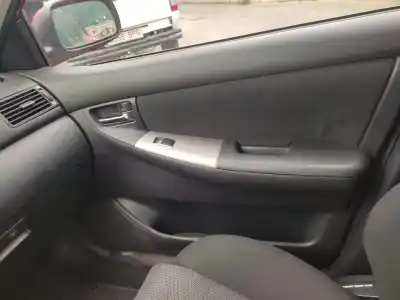 Scrapping Vehicle toyota corolla (e12) 2.0 d-4d sol berlina of the year 2006 powered 1cdftv