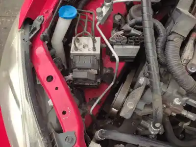 Scrapping Vehicle toyota corolla (e12) 2.0 d-4d sol berlina of the year 2006 powered 1cdftv