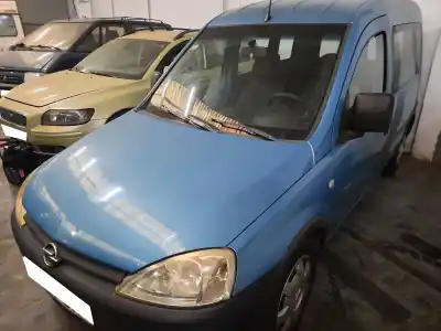 Veículo de Sucata opel combo familiar do ano 2003 alimentado y17dt