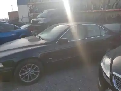 Veículo de Sucata bmw serie 5 berlina (e39) 3.0 530i do ano 2000 alimentado m54b30