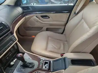 Veículo de Sucata bmw serie 5 berlina (e39) 3.0 530i do ano 2000 alimentado m54b30