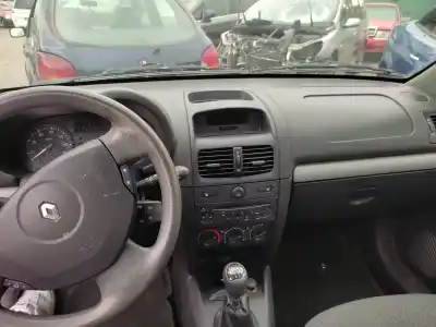 Утилизация автомобиля renault clio ii fase ii (b/cb0) 1.2 16v года 2007 питание d4f722