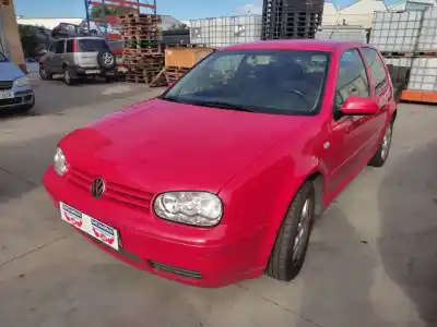 Verschrottungsfahrzeug VOLKSWAGEN GOLF IV BERLINA (1J1) 1.9 TDI des Jahres 2001 angetrieben ASV