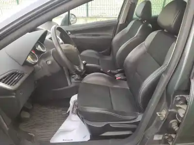 Veículo de Sucata peugeot 207 xs do ano 2009 alimentado 9hz