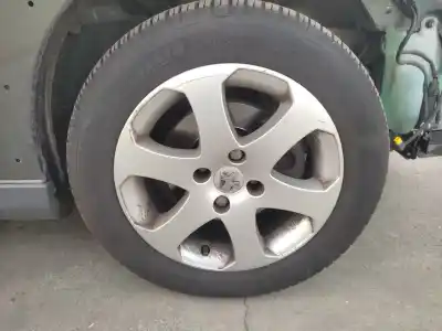 Veículo de Sucata peugeot 207 xs do ano 2009 alimentado 9hz