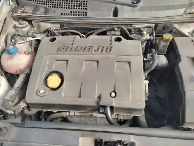 Veicolo di demolizione fiat stilo (192) 1.9 jtd cat dell'anno 2004 alimentato 192a1000