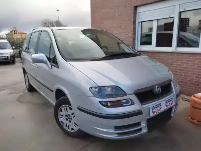 Veicolo di demolizione FIAT ULYSSE (179) 2.0 CAT dell'anno 2004 alimentato RFN