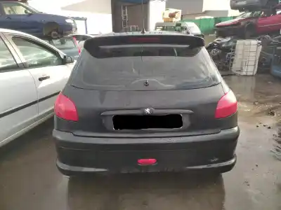 Veículo de Sucata peugeot 206 berlina gti do ano 2002 alimentado rfn