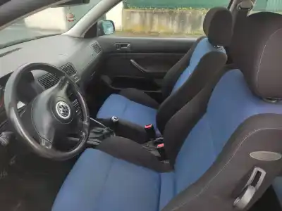 Verschrottungsfahrzeug volkswagen golf iv berlina (1j1) básico des jahres 2001 angetrieben asv