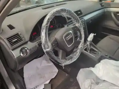 Veículo de Sucata audi a4 berlina (8e) 2.5 tdi (120kw) do ano 2005 alimentado bdg