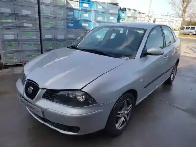 Véhicule à la ferraille SEAT CORDOBA BERLINA (6L2) Sport de l'année 2003 alimenté ATD
