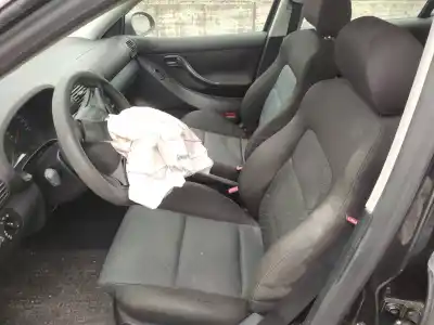 Veicolo di demolizione seat leon (1m1) sport dell'anno 2003 alimentato asv