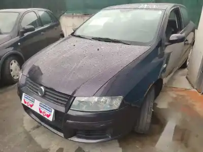 Veicolo di demolizione FIAT STILO (192) 1.8 16V CAT dell'anno 2001 alimentato 192A4000
