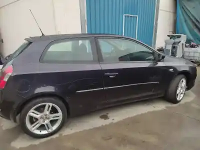 Veicolo di demolizione fiat stilo (192) 1.8 16v cat dell'anno 2001 alimentato 192a4000