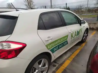 Veículo de Sucata toyota auris hybrid active do ano 2011 alimentado 2zr