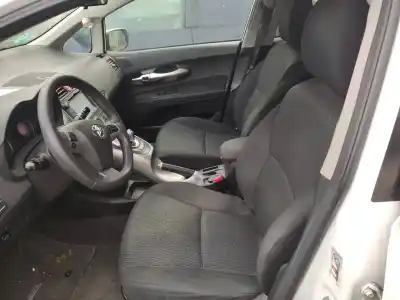 Veículo de Sucata toyota auris hybrid active do ano 2011 alimentado 2zr