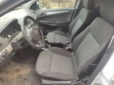 Scrapping Vehicle opel astra h gtc (a04) 1.7 cdti (l08) of the year 2006 powered z17dth