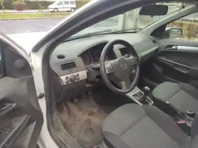 Scrapping Vehicle opel astra h gtc (a04) 1.7 cdti (l08) of the year 2006 powered z17dth