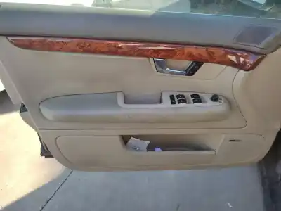 Veículo de Sucata audi a4 berlina (8e) 2.5 v6 24v tdi do ano 2004 alimentado ake