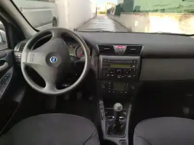 Vehicul casat fiat stilo (192) 1.9 jtd cat al anului 2003 alimentat 192a1000