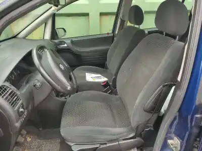 Sloopvoertuig opel zafira a elegance van het jaar 2004 aangedreven y20dth
