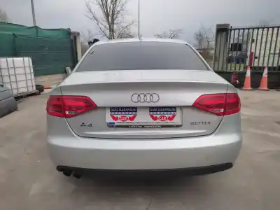 Veículo de Sucata audi a4 berlina (b8) 2.0 16v tdi do ano 2008 alimentado caga