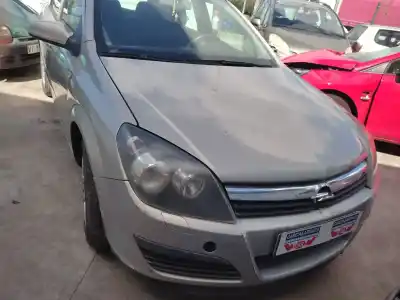 Veículo de Sucata opel astra h berlina 1.9 cdti do ano 2006 alimentado z19dt