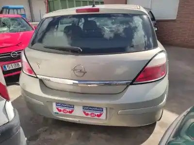 Veículo de Sucata opel astra h berlina 1.9 cdti do ano 2006 alimentado z19dt