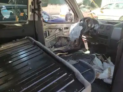 Veículo de Sucata citroen berlingo 2.0 hdi sx plus familiar do ano 2004 alimentado rhy