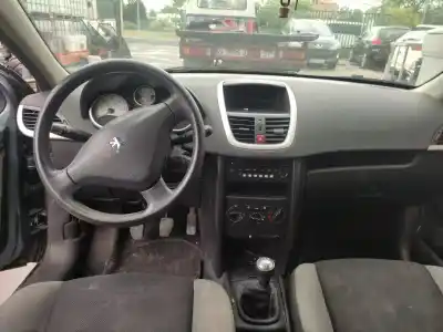 Veículo de Sucata peugeot 207 x-line do ano 2007 alimentado 9hx