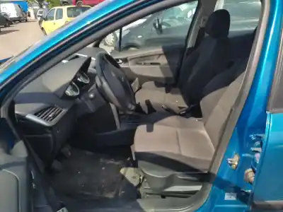 Veículo de Sucata peugeot 207 sport do ano 2007 alimentado 8fs