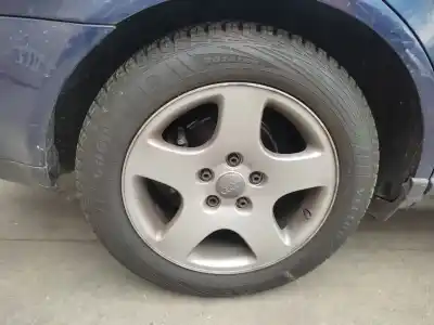 Veículo de Sucata audi a4 b5 avant (8d5) 2.5 tdi do ano 2000 alimentado akn