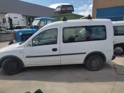 Veicolo di demolizione opel combo familiar dell'anno 2005 alimentato z13dt
