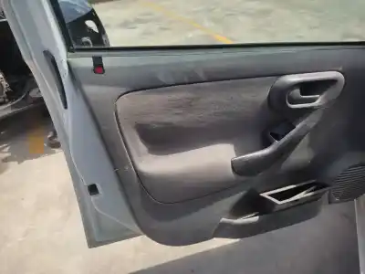 Veicolo di demolizione opel combo familiar dell'anno 2005 alimentato z13dt