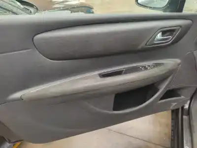 Veicolo di demolizione citroen c4 coupe vts dell'anno 2006 alimentato nfu