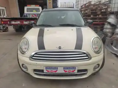 Veículo de Sucata bmw mini clubman (r55) cooper d do ano 2008 alimentado 9hz