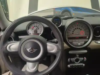 Veículo de Sucata bmw mini clubman (r55) cooper d do ano 2008 alimentado 9hz