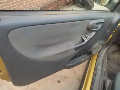 Veicolo di demolizione opel corsa c (x01) 1.7 dti (f08 f68) dell'anno 2002 alimentato y17dt