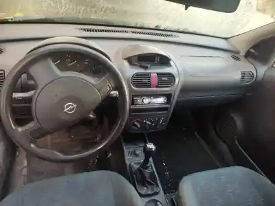 Veicolo di demolizione opel corsa c (x01) 1.7 dti (f08 f68) dell'anno 2002 alimentato y17dt