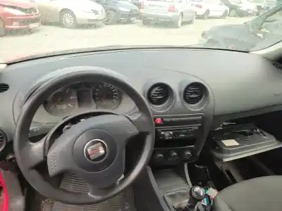 Véhicule à la ferraille seat cordoba berlina (6l2) reference de l'année 2005 alimenté asy