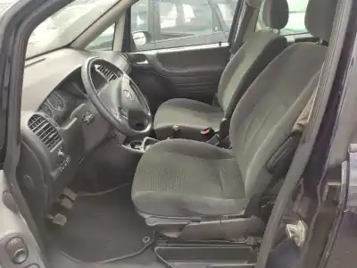 Veicolo di demolizione opel zafira a elegance dell'anno 2003 alimentato y20dth