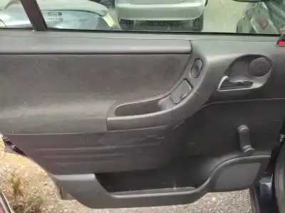 Veicolo di demolizione opel zafira a elegance dell'anno 2003 alimentato y20dth