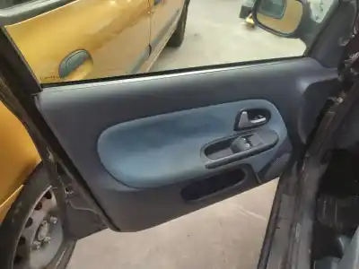 Здавання транспортного засобу renault clio ii fase ii (b/cb0) 1.2 16v року 2006 потужний d4f722