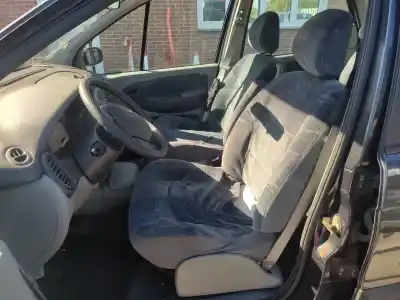 Veicolo di demolizione renault scenic (ja..) 1.6 16v authentique (ja0b/11) dell'anno 2001 alimentato k4m708