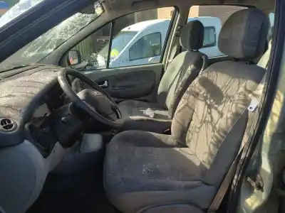 Здавання транспортного засобу renault scenic (ja..) 1.9 dci authentique року 2002 потужний f9q748