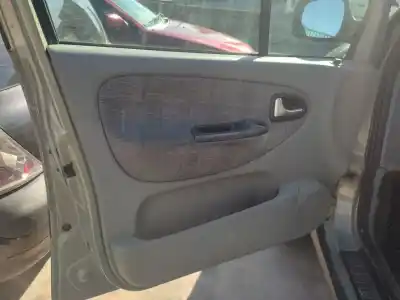Здавання транспортного засобу renault scenic (ja..) 1.9 dci authentique року 2002 потужний f9q748