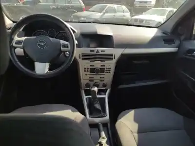 Veículo de Sucata opel astra h berlina 1.7 16v cdti do ano 2008 alimentado z17dth