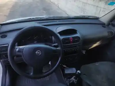 Veículo de Sucata opel combo 1.7 16v dti cat (y 17 dt / lr6) do ano 2002 alimentado y17dt