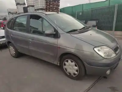 Scrapping Vehicle renault scenic (ja..) 1.9 dci authentique of the year 2001 powered f9q732